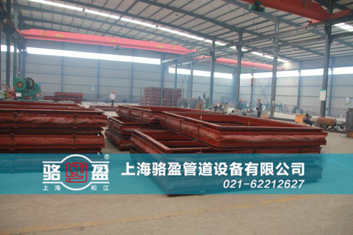 香港機(jī)場赤鱲角<a href=http://www.hzfvr.com target=_blank class=infotextkey>非金屬補(bǔ)償器</a>生產(chǎn)廠家